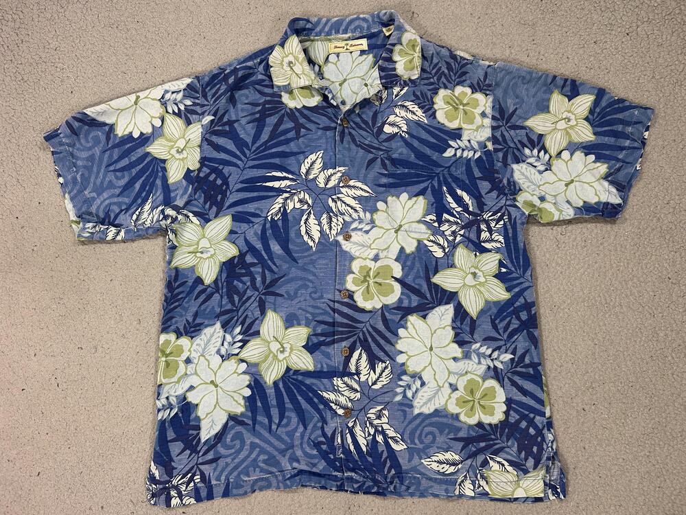 Tommy Bahama Shirt Mens Medium Blue Silk Hawaiian Floral Camp Button Up Aloha